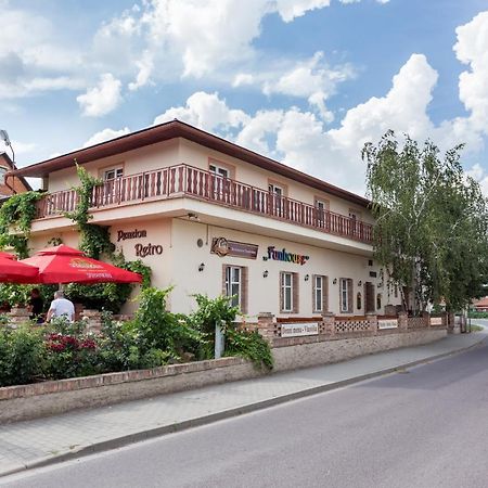Retro Vrbovec Otel Dış mekan fotoğraf